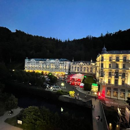 Riverside Apartment Karlovy Vary Dış mekan fotoğraf