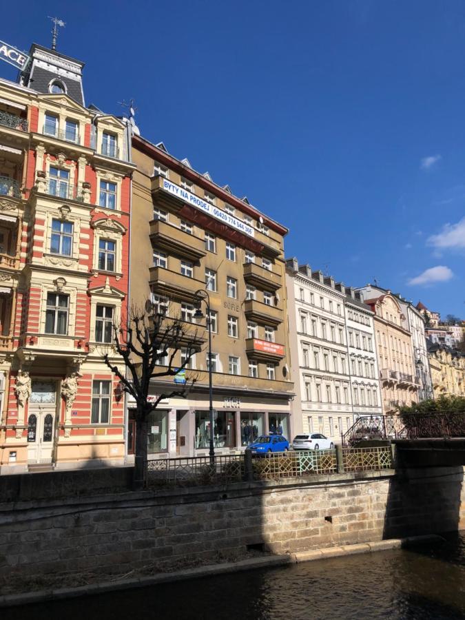 Riverside Apartment Karlovy Vary Dış mekan fotoğraf